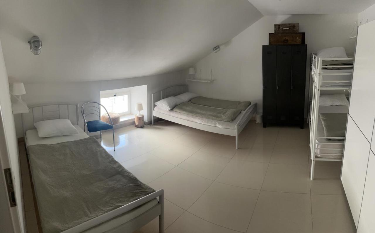 Eagle'S Nest Hostel Postojna Luaran gambar