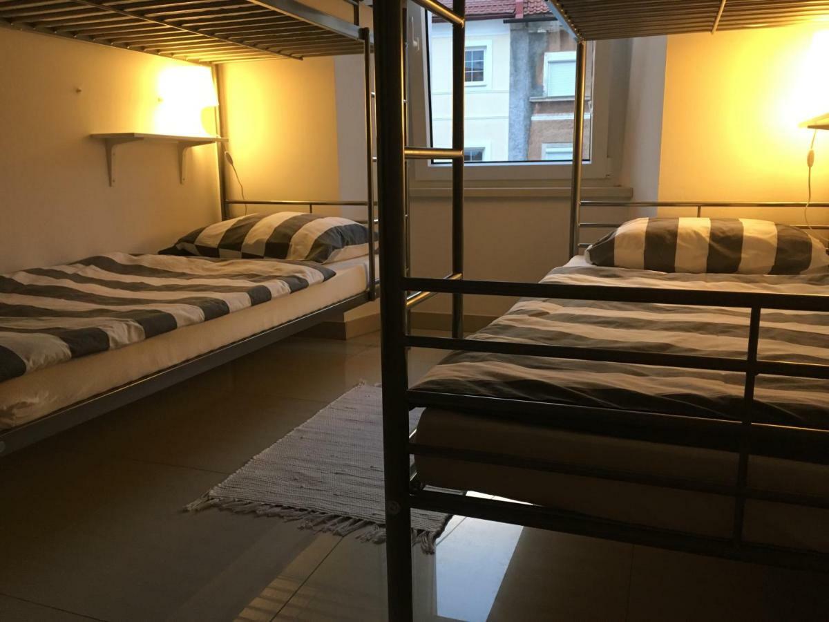 Eagle'S Nest Hostel Postojna Luaran gambar